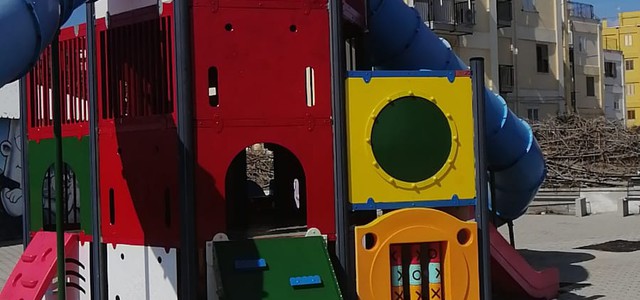 RIPRISTINATO IL PARCO GIOCHI LIETO RUMORE NEL QUARTIERE LIDO