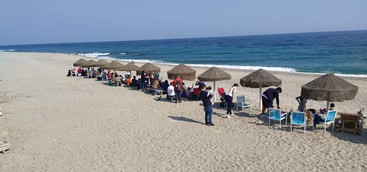 I camminatori di "Calabriando" fanno tappa al Dadada Beach Village, ed è subito estate!