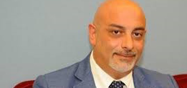 PISANO A ZIMBALATTI: “L’ASSESSORE REGGINO E’ CAMPIONE, E’ RIUSCITO NELL’IMPOSSIBILE MISSIONE DI RASCHIARE IL FONDO DEL BARILE DELL’OTTUSITA’”