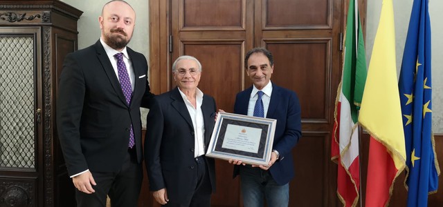 IL SINDACO ABRAMO E L’ASSESSORE SCULCO HANNO RICEVUTO IN COMUNE L’IMPRENDITORE MIMMO STILLO