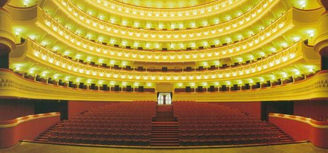 Regione Calabria, pubblicato avviso contributi produzione teatrale 2018