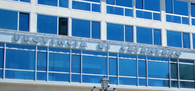 Provincia, il saluto di Abramo ai dipendenti dell'Ente