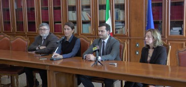 Sibilia in visita a Catanzaro: "Il comune di Lamezia Terme rimane sotto osservazione" (VIDEO)