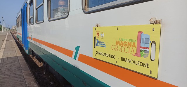 SULLA FERROVIA IONICA TORNA IL TRENO DELLA MAGNA GRAECIA