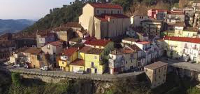 Catanzaro- Il Borgo di Sellia diventa ancora più magico per Natale