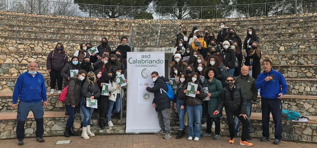 Liceo De Nobili: una lezione scolastica al Parco della biodiversità con gli esperti dell’Asd Calabriando