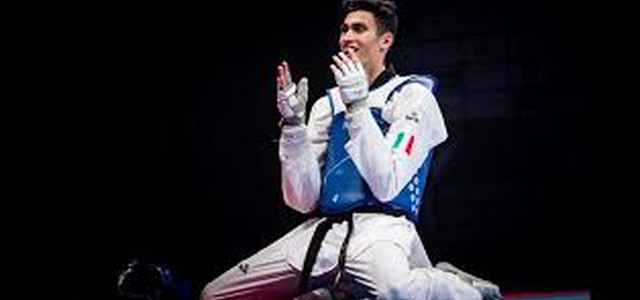 DOMANI, MARTEDI’ 2 LUGLIO, ALLE ORE 16:30, NELLA SALA CONCERTI DI PALAZZO DE NOBILI, IL SINDACO ABRAMO E L’ASSESSORE CAVALLARO INCONTRERANNO IL CAMPIONE DEL MONDO DI TAEKWONDO SIMONE ALESSIO