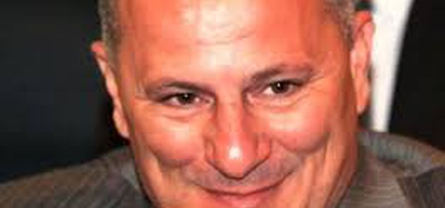 Sergio Costanzo, "Abramo dia l'esempio, devolva il suo vitalizio in beneficenza"