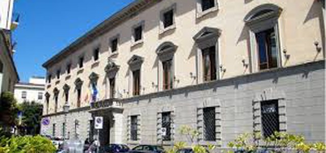 Catanzaro, Levato e Mirarchi: Riparate infiltrazioni d'acqua alla scuola elementare di Barone