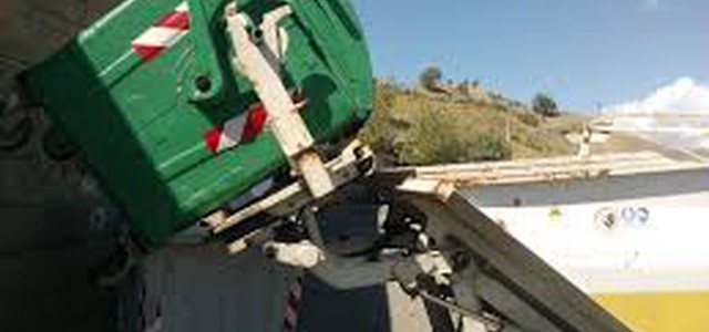 Celia: “Non si può tollerare la sporcizia e la carenza del servizio di raccolta rifiuti in alcune zone della città. "