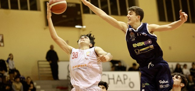 Il big match Under 17 di Eccellenza lo vince Svincolati Milazzo che batte la Basket Academy Catanzaro 65-92.