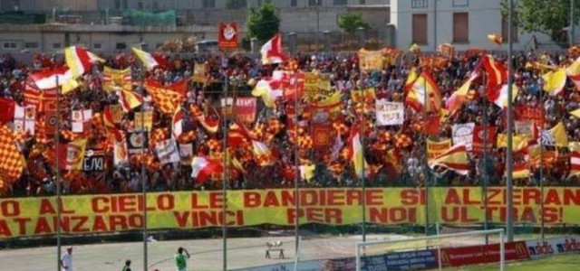Juve Stabia - Catanzaro, dietro-front: trasferta libera per i tifosi giallorossi
